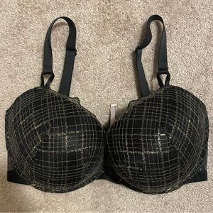 38DDD Victoria Secret Bra - New with tags